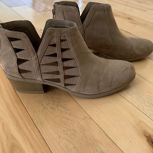 New direction booties